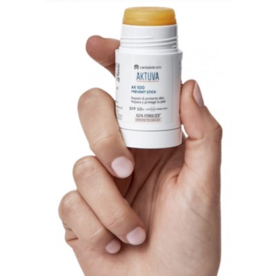Comprar AKTUVA AK 100 PREVENT STICK SPF 50+ 15 G al mejor precio en NuestraFarma, tu farmacia online