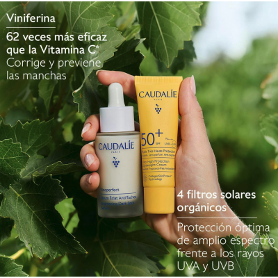 Comprar CAUDALIE COFRE SERUM VINOPERFECT & SOLAR al mejor precio en NuestraFarma, tu farmacia online